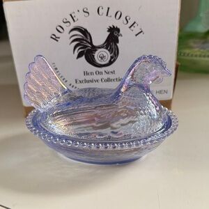 Rose’s Closet hen on nest. Purple (almost lavendar) carnival - Not Vintage